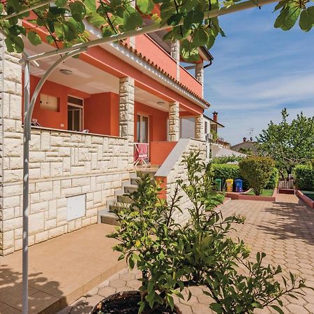 1 Bedroom Lovely Apartment In Rovinj Ngoại thất bức ảnh
