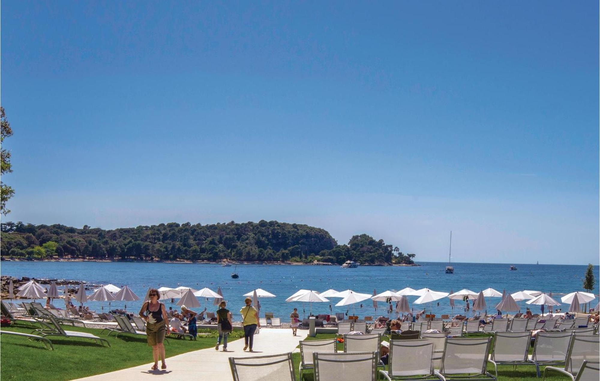 1 Bedroom Lovely Apartment In Rovinj Ngoại thất bức ảnh